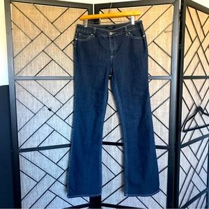 DAISY FUENTES BOOTCUT BLUE JEANS FOR WOMEN SIZE 8